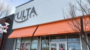 Interior de una tienda Ulta Beauty