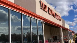 Magic Apron, el asistente de compra con IA de Home Depot, ahora disponible en todas sus tiendas de EE.UU.