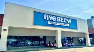 Fachada de una tienda Five Below
