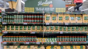 Exhibición de productos de la línea Culinaria Italian Table de Schnucks